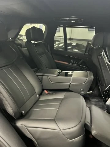 2025 Land Rover Range Rover L460 - Image 6 of 10