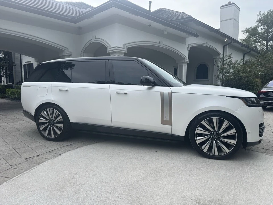 2025 Land Rover Range Rover L460 - Image 7 of 21