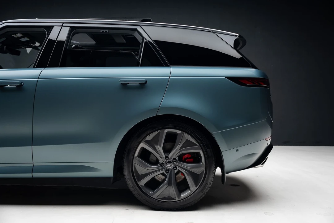 2025 Land Rover Range Rover Sport L461 - Image 20 of 31