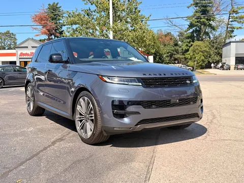 2025 Land Rover Range Rover Sport P360 SE