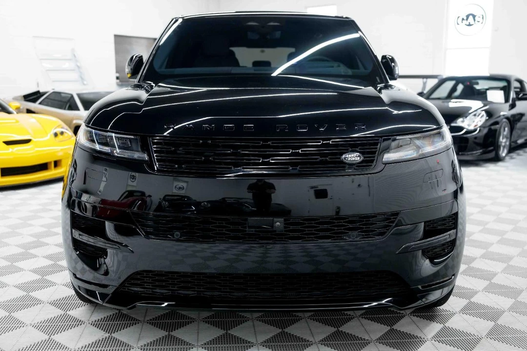 2025 Land Rover Range Rover Sport L461 - Image 5 of 31