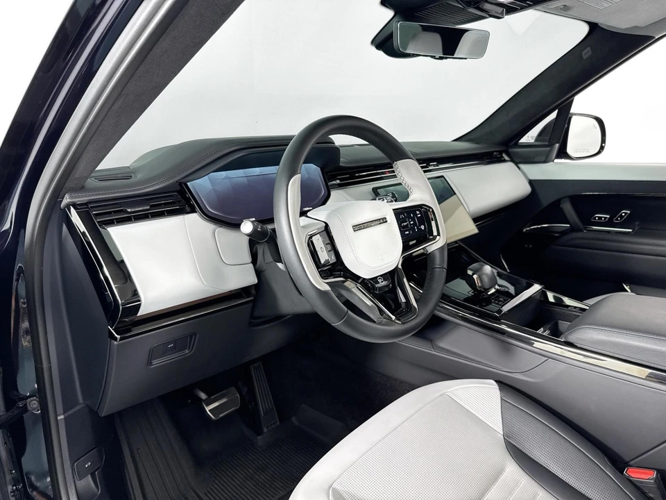 2025 Land Rover Range Rover Sport SV L461 - Image 9 of 31