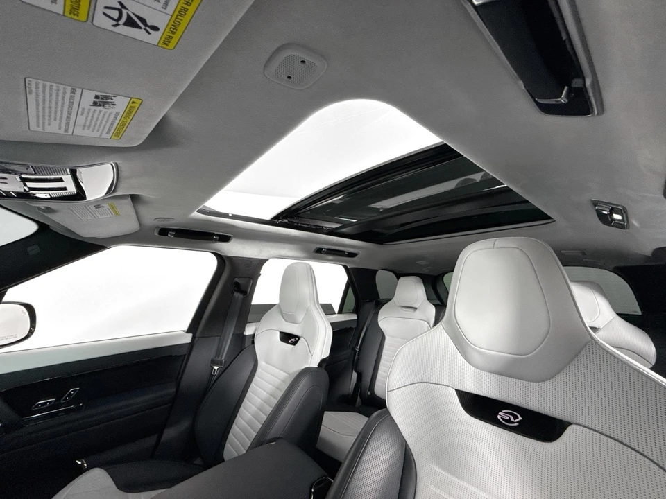 2025 Land Rover Range Rover Sport SV L461 - Image 14 of 31