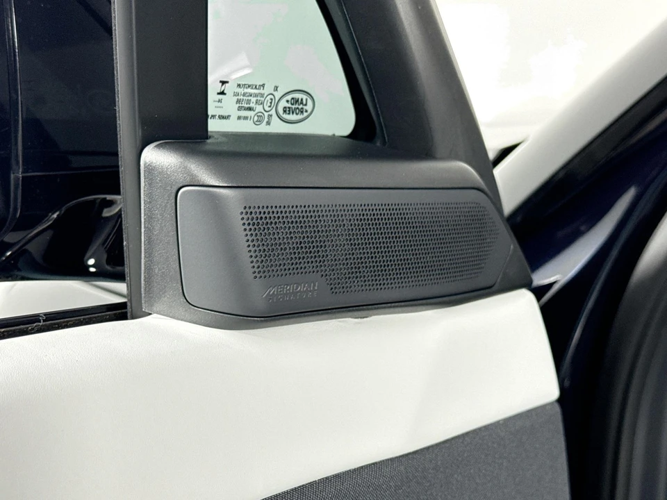 2025 Land Rover Range Rover Sport SV L461 - Image 21 of 31