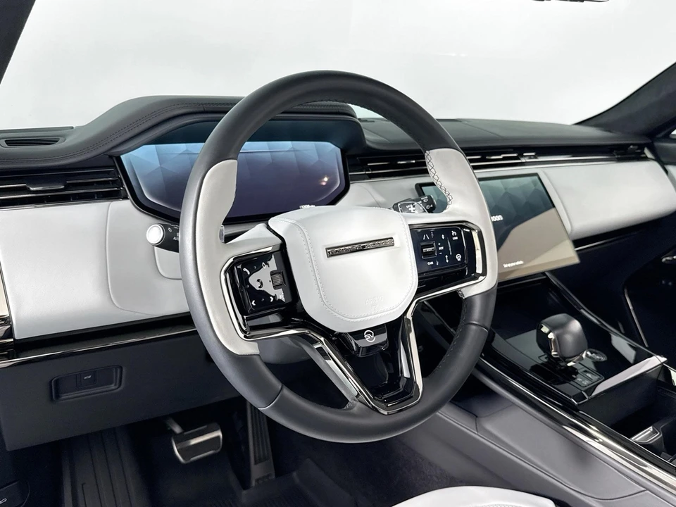 2025 Land Rover Range Rover Sport SV L461 - Image 12 of 31