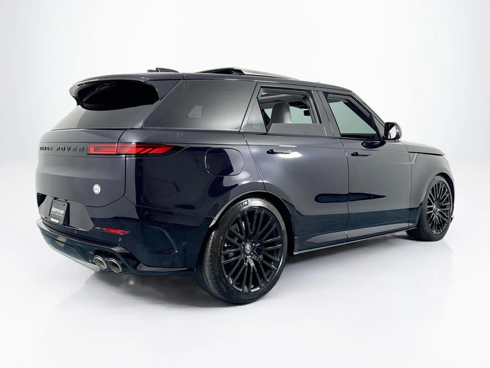 2025 Land Rover Range Rover Sport SV L461 - Image 5 of 31