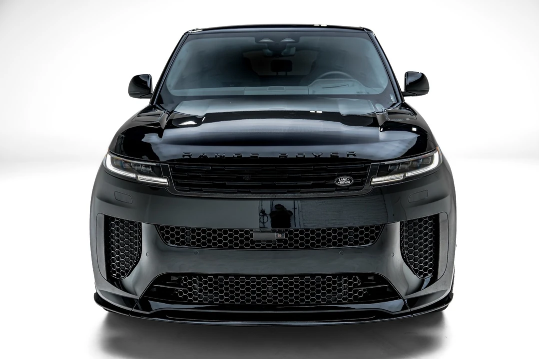 2025 Land Rover Range Rover Sport SV L461 - Image 3 of 31