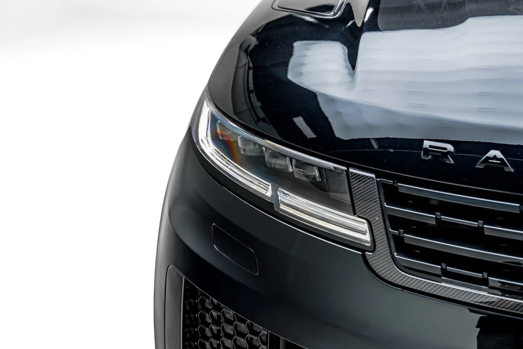 2025 Land Rover Range Rover Sport SV L461 - Image 19 of 31