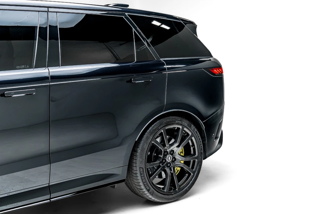 2025 Land Rover Range Rover Sport SV L461 - Image 13 of 31