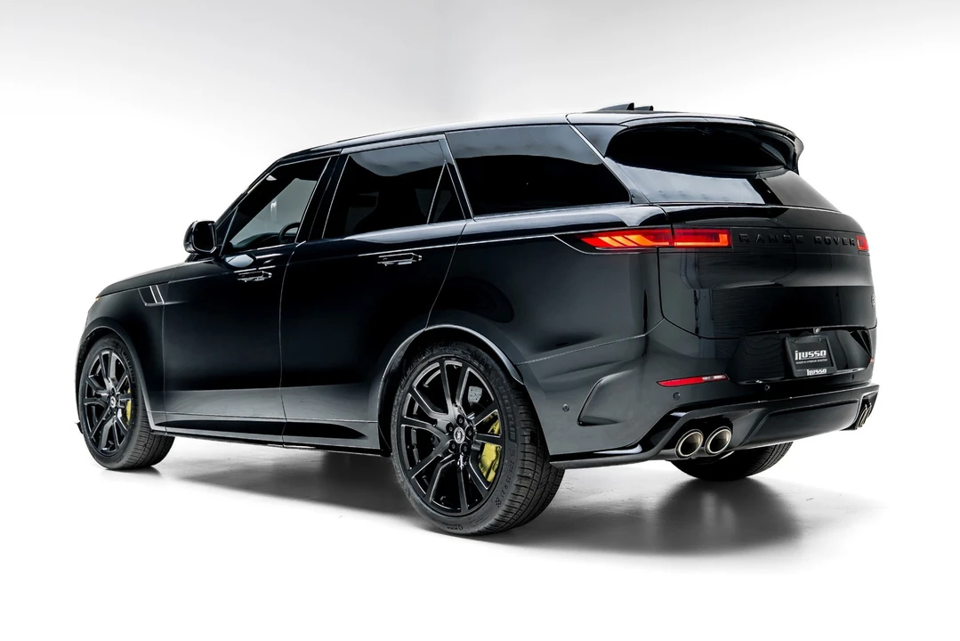 2025 Land Rover Range Rover Sport SV L461 - Image 9 of 31