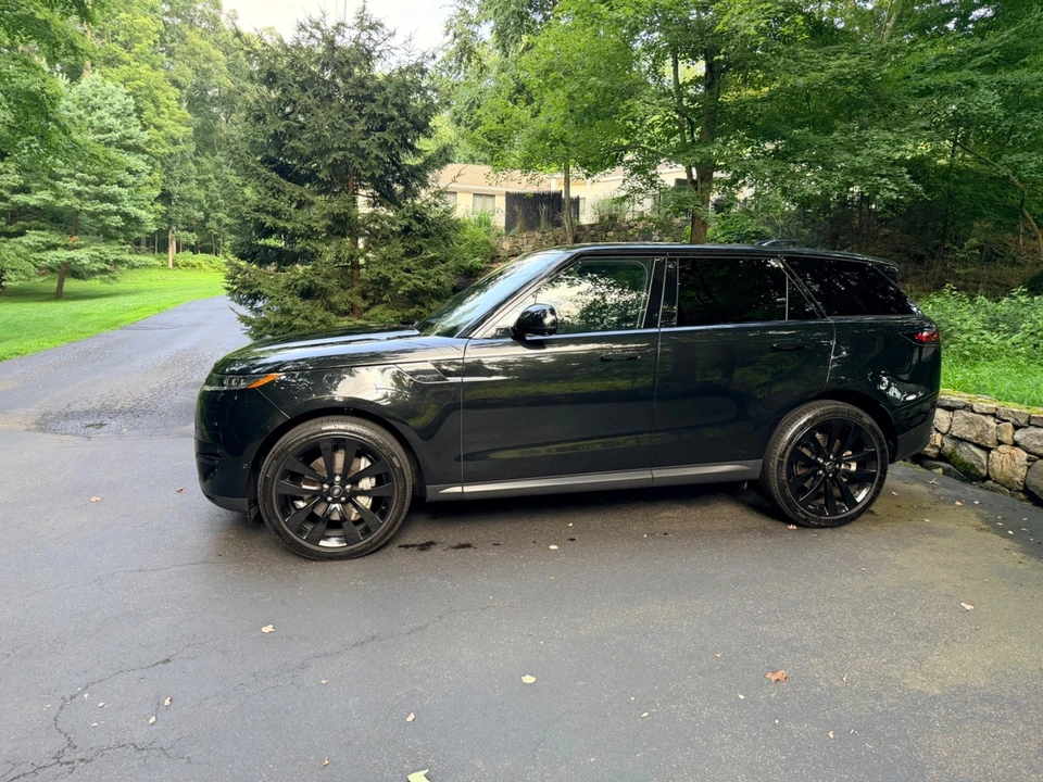 2025 Land Rover Range Rover Sport L461 - Image 10 of 31