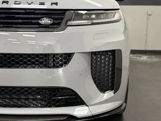 2025 Land Rover Range Rover Sport SV L461 - Image 8 of 31