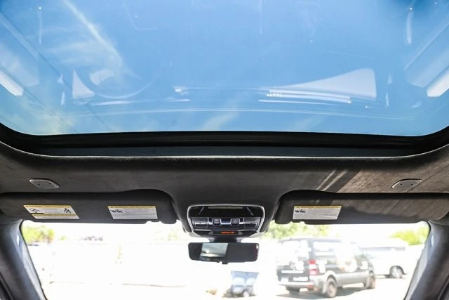 2025 Land Rover Range Rover Sport SV L461 - Image 14 of 31