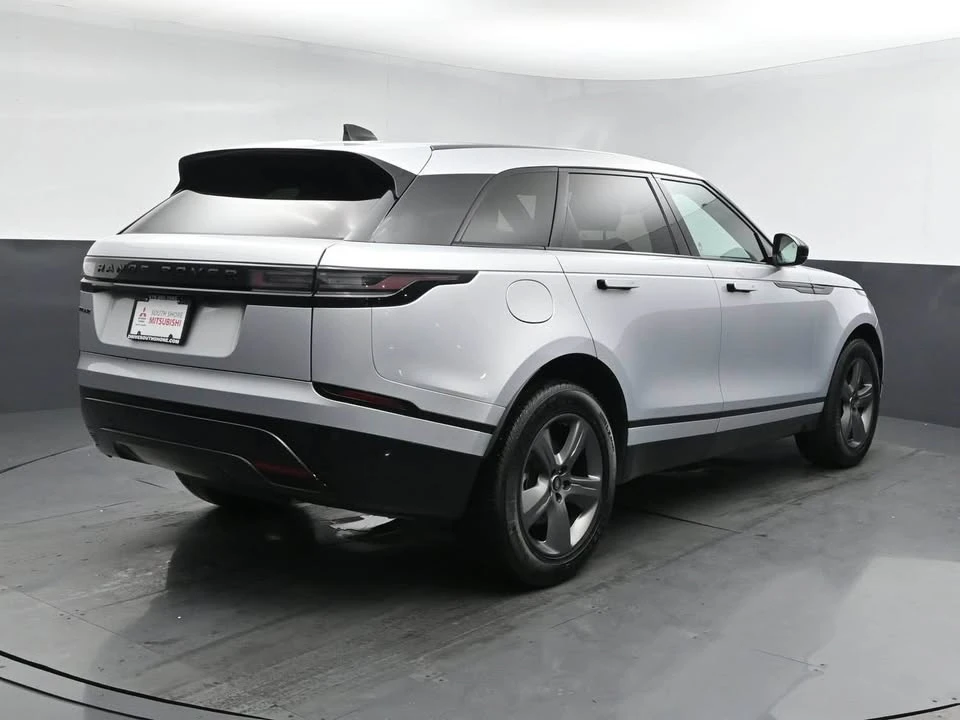 2025 Land Rover Range Rover Velar - Image 5 of 8