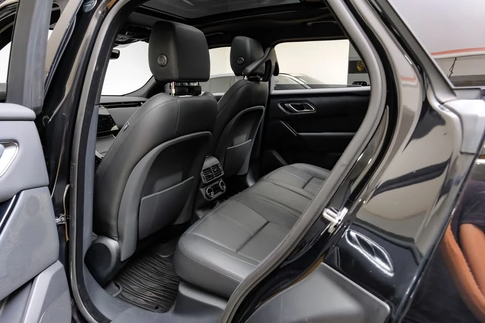 2025 Land Rover Range Rover Velar - Image 8 of 20