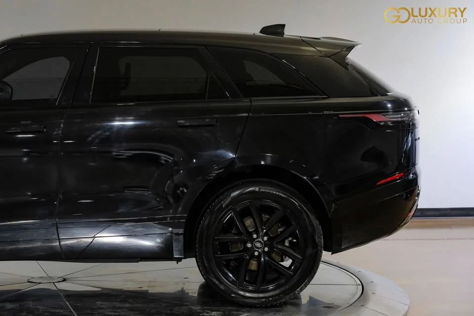2025 Land Rover Range Rover Velar - Image 14 of 20