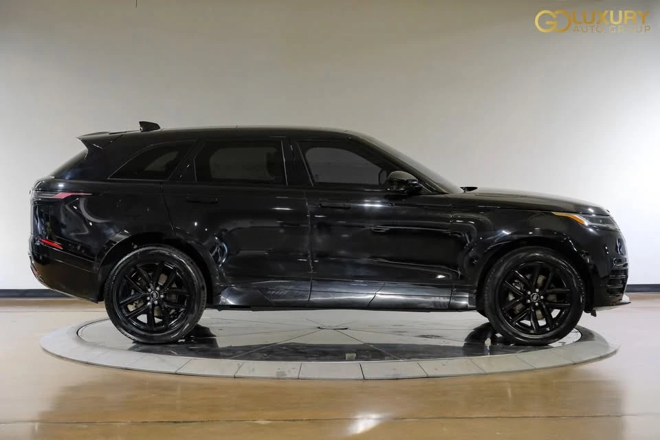 2025 Land Rover Range Rover Velar - Image 7 of 20