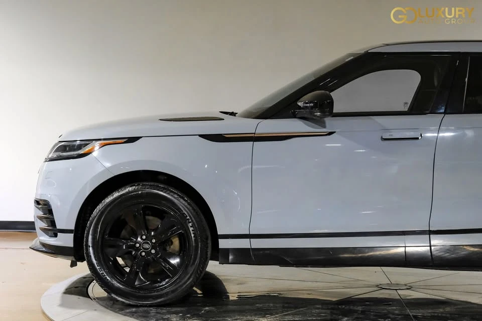 2025 Land Rover Range Rover Velar - Image 16 of 20