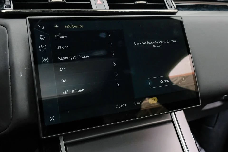 2025 Land Rover Range Rover Velar - Image 4 of 20