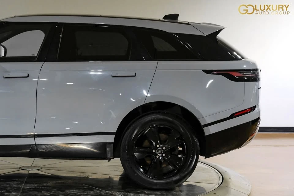 2025 Land Rover Range Rover Velar - Image 18 of 20