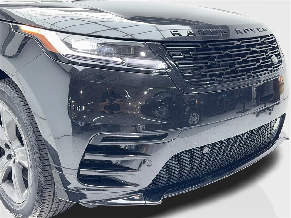 2025 Land Rover Range Rover Velar - Image 3 of 12