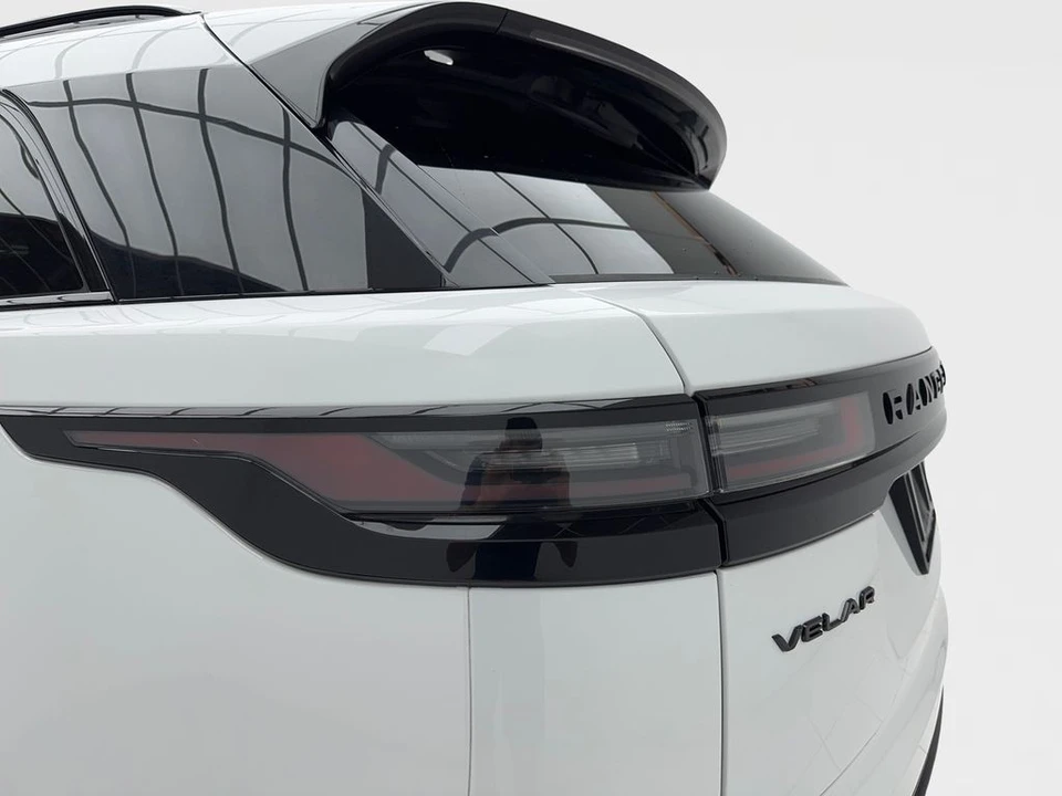 2025 Land Rover Range Rover Velar - Image 9 of 21
