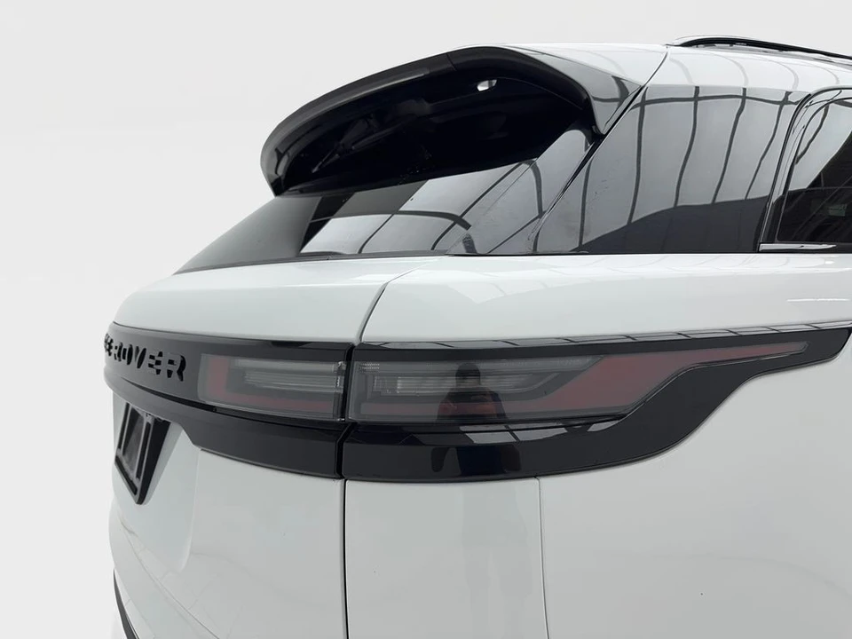 2025 Land Rover Range Rover Velar - Image 7 of 12