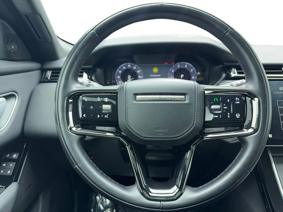 2025 Land Rover Range Rover Velar - Image 19 of 21