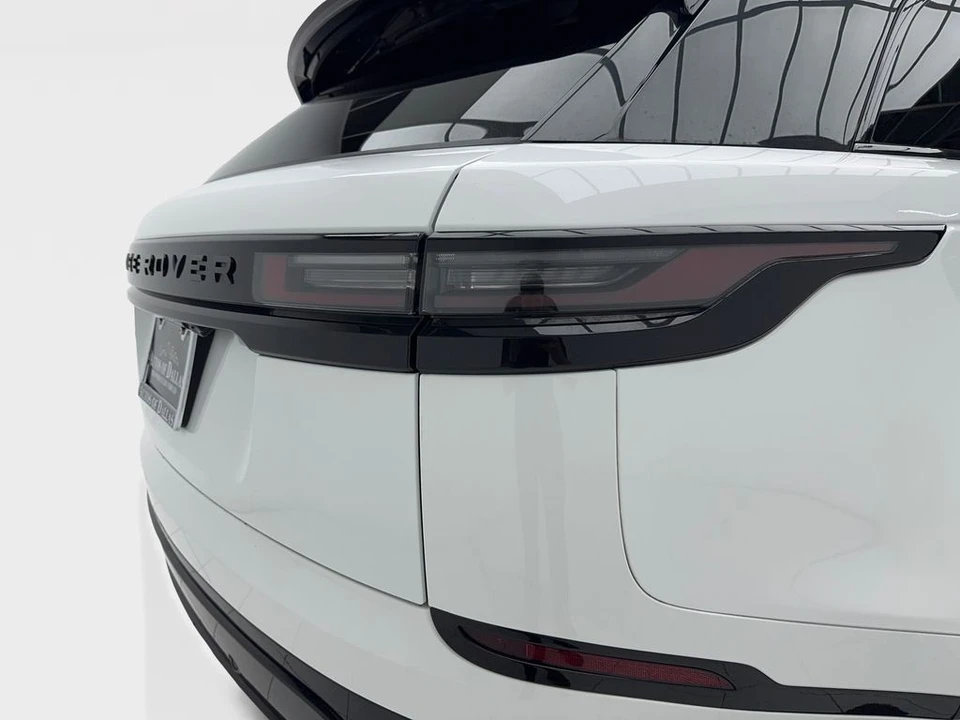 2025 Land Rover Range Rover Velar - Image 7 of 21