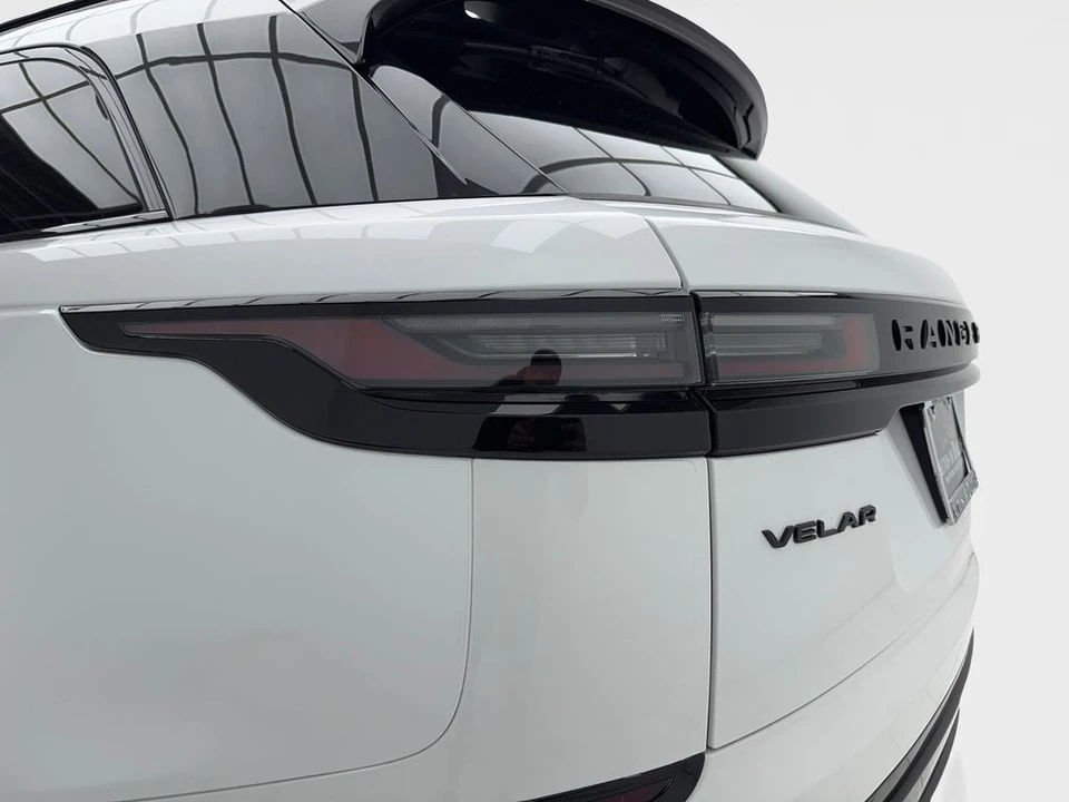 2025 Land Rover Range Rover Velar - Image 11 of 21