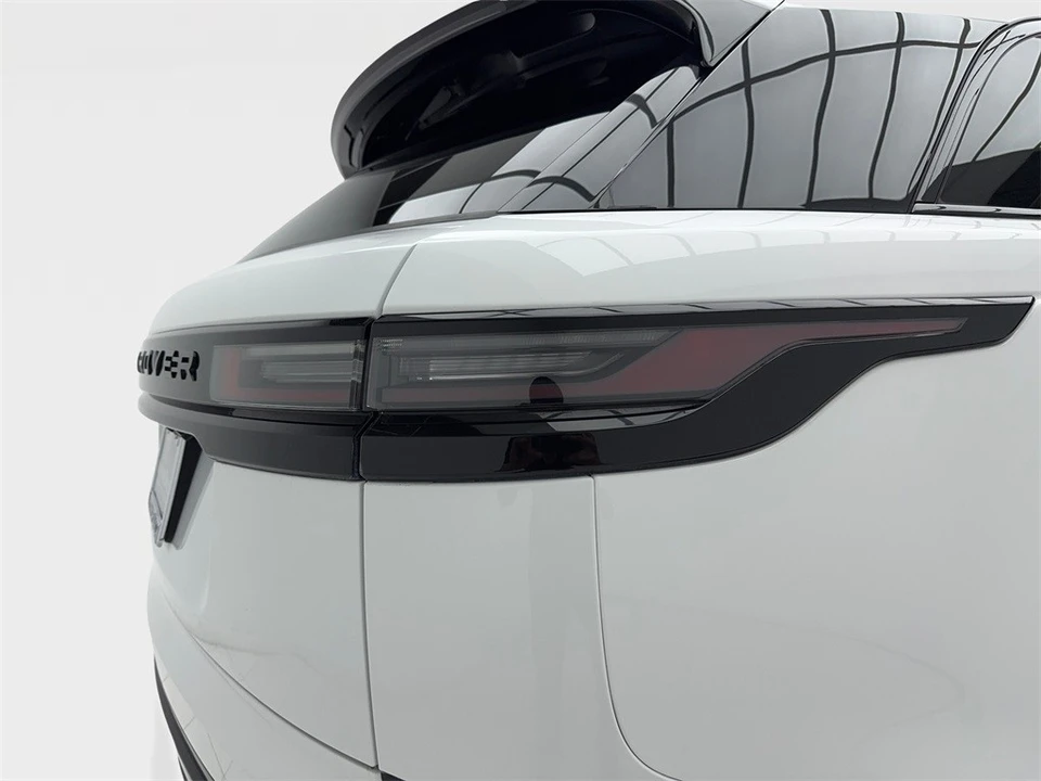 2025 Land Rover Range Rover Velar - Image 7 of 12