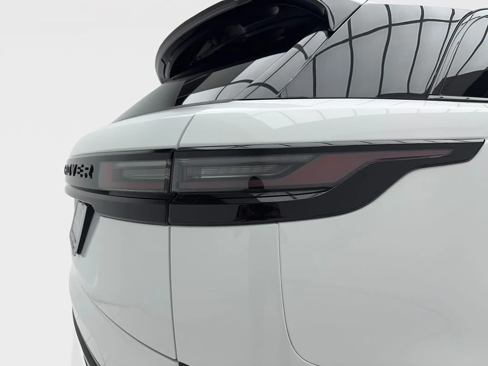 2025 Land Rover Range Rover Velar - Image 7 of 21