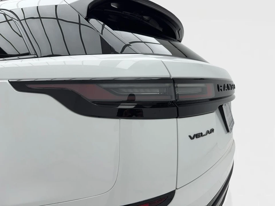 2025 Land Rover Range Rover Velar - Image 9 of 21