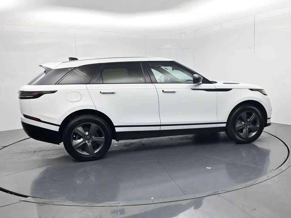 2025 Land Rover Range Rover Velar - Image 8 of 20