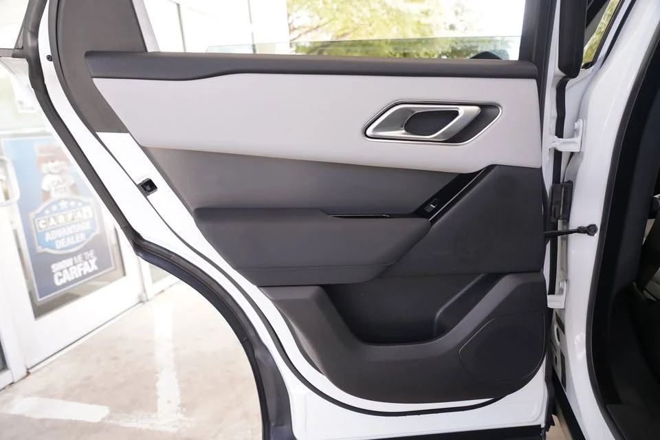 2025 Land Rover Range Rover Velar - Image 20 of 20