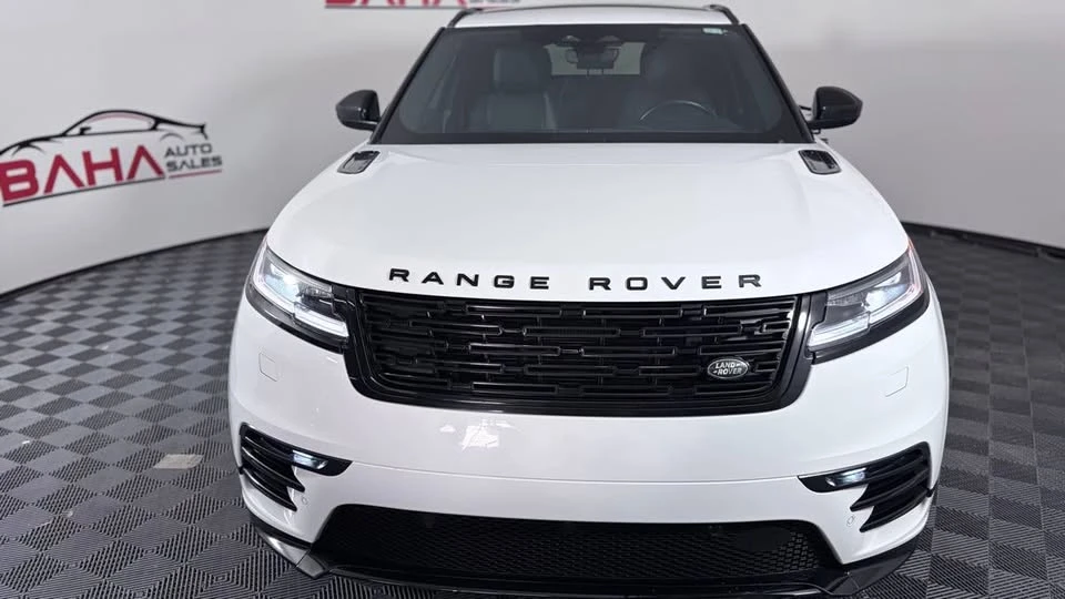 2025 Land Rover Range Rover Velar - Image 10 of 20