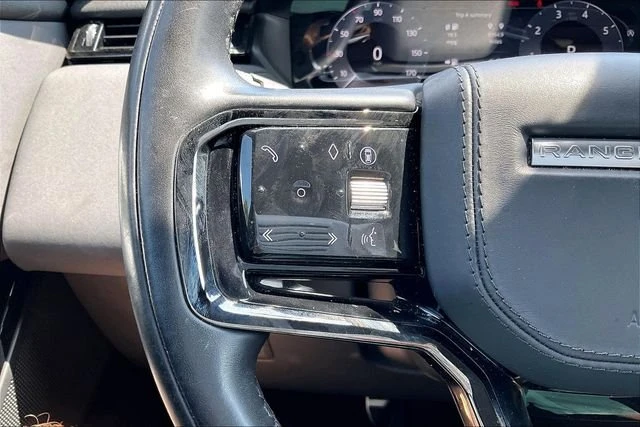 2025 Land Rover Range Rover Velar - Image 11 of 20