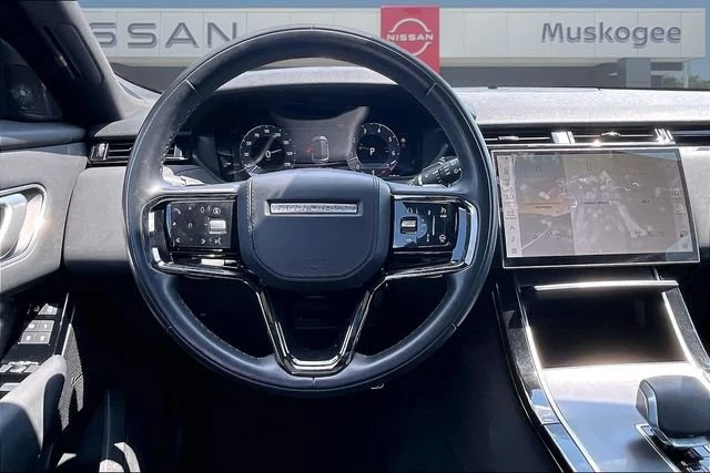 2025 Land Rover Range Rover Velar - Image 8 of 20