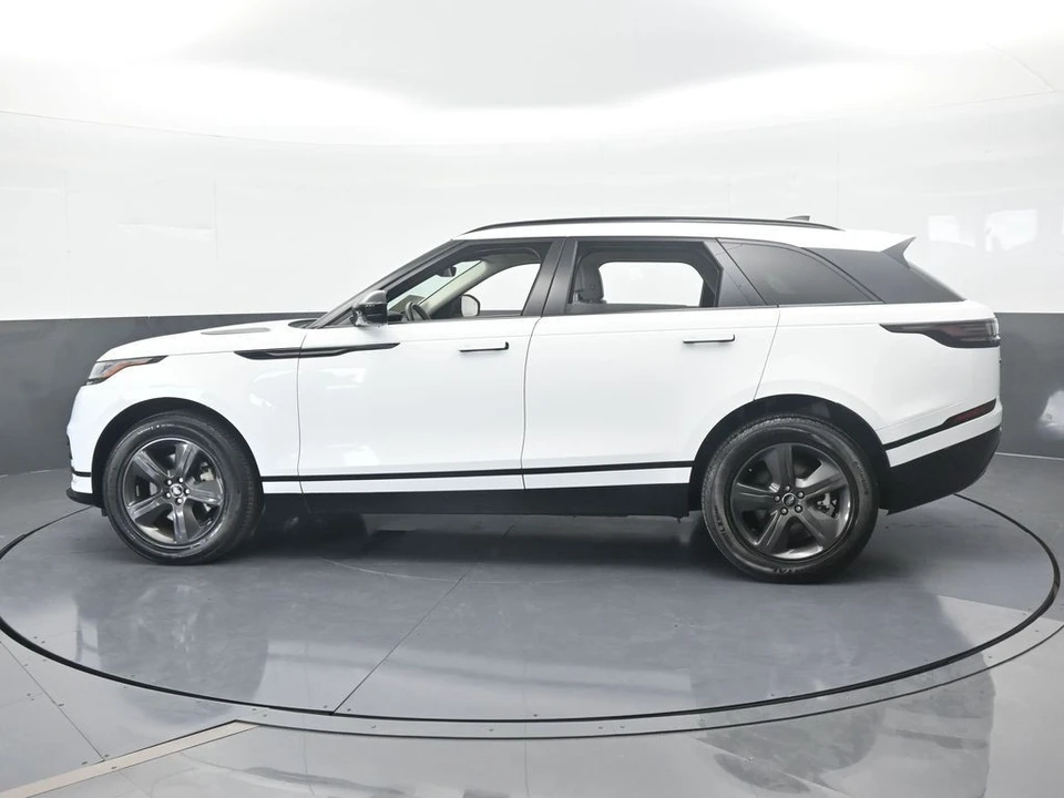2025 Land Rover Range Rover Velar - Image 3 of 12