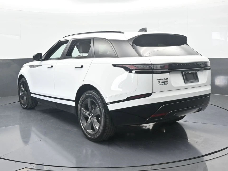 2025 Land Rover Range Rover Velar - Image 4 of 12