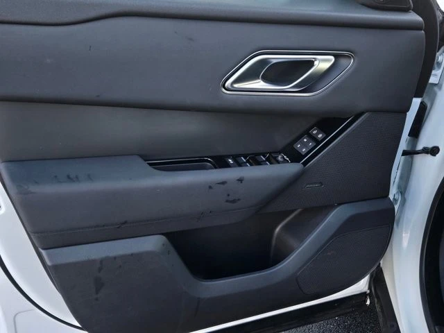 2025 Land Rover Range Rover Velar - Image 9 of 12