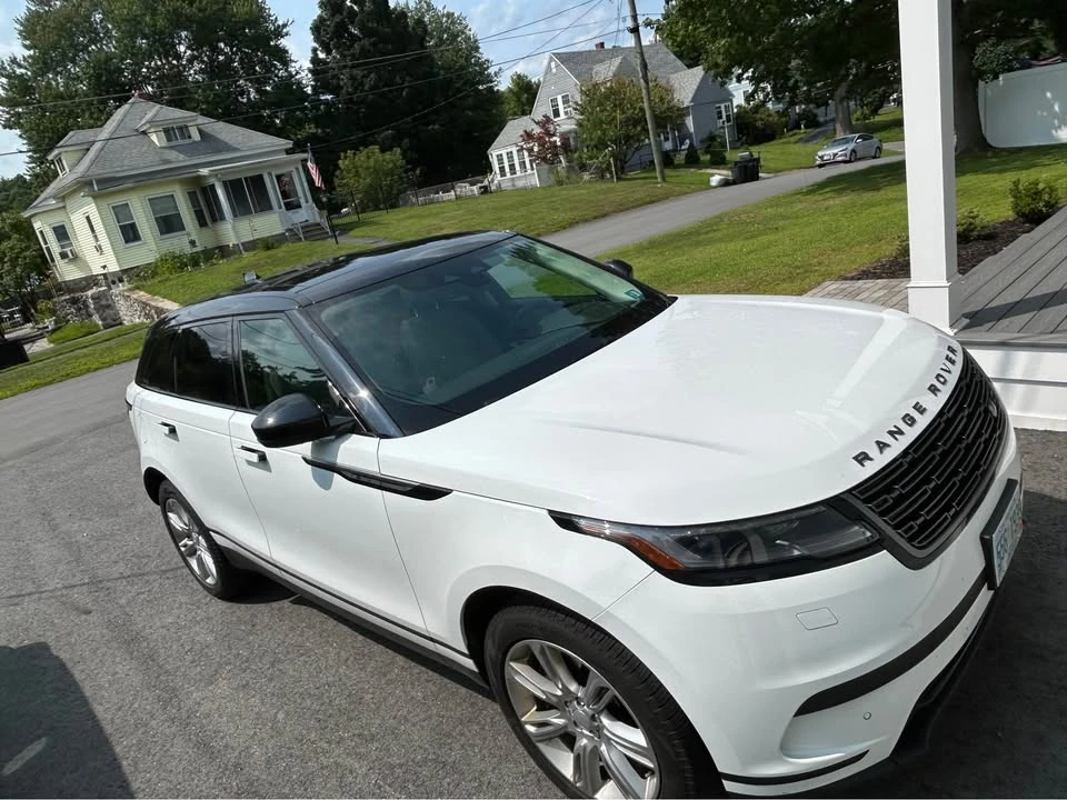 2025 Land Rover Range Rover Velar - Image 2 of 4