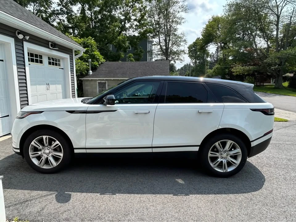 2025 Land Rover Range Rover Velar - Image 3 of 4