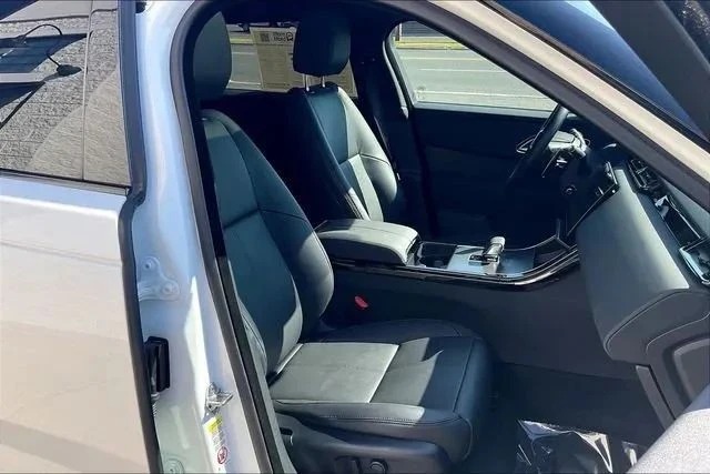 2025 Land Rover Range Rover Velar - Image 10 of 12