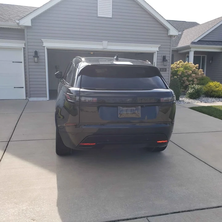 2025 Land Rover Range Rover Velar - Image 3 of 7