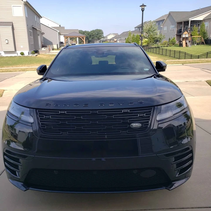 2025 Land Rover Range Rover Velar - Image 4 of 7