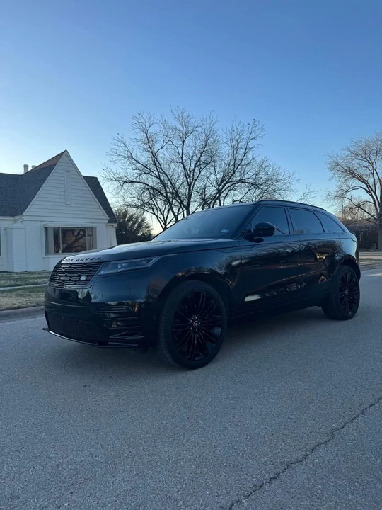 2025 Land Rover Range Rover Velar - Image 2 of 8