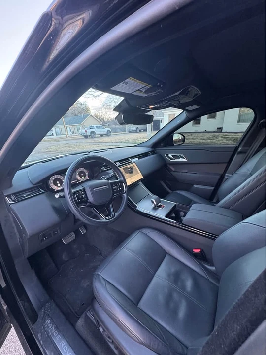 2025 Land Rover Range Rover Velar - Image 5 of 8