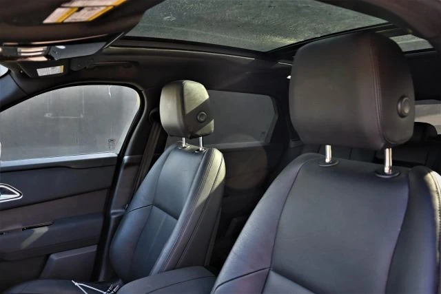 2025 Land Rover Range Rover Velar - Image 17 of 18