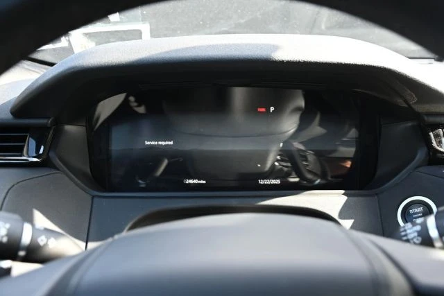 2025 Land Rover Range Rover Velar - Image 8 of 18